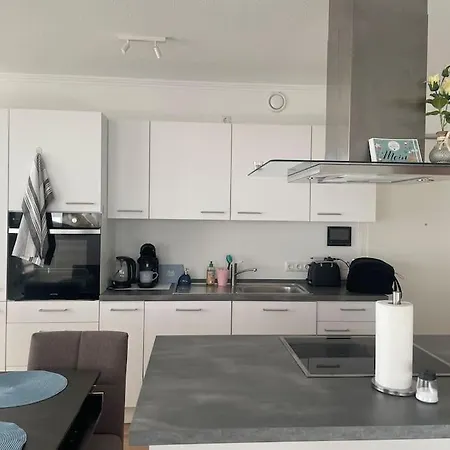 Grosse Moderne Penthouse Wohnung Mit Dachterrasse Uetersen Esterno foto